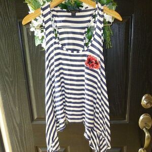 twentyone navy striped pansies top